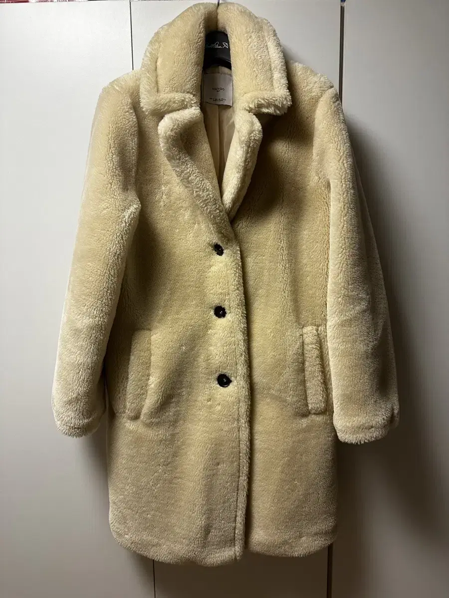 망고 코트,mango coat,망고 퍼코트,여성코트